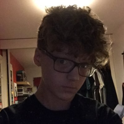 Profile Picture of Aaron Wares (@TheSpeckyyGamer) on Twitter
