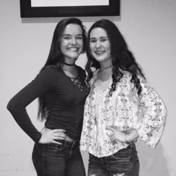 Profile Picture of Mattie Gragert (@mgragert_33) on Poshmark