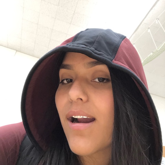 Profile Picture of Aileen Solorio (@soloaileen) on Poshmark