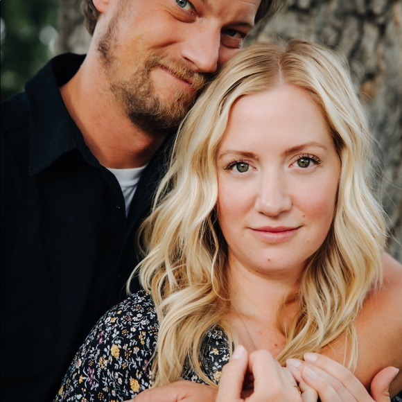 Profile Picture of Tessa Wigand (@tessake) on Poshmark