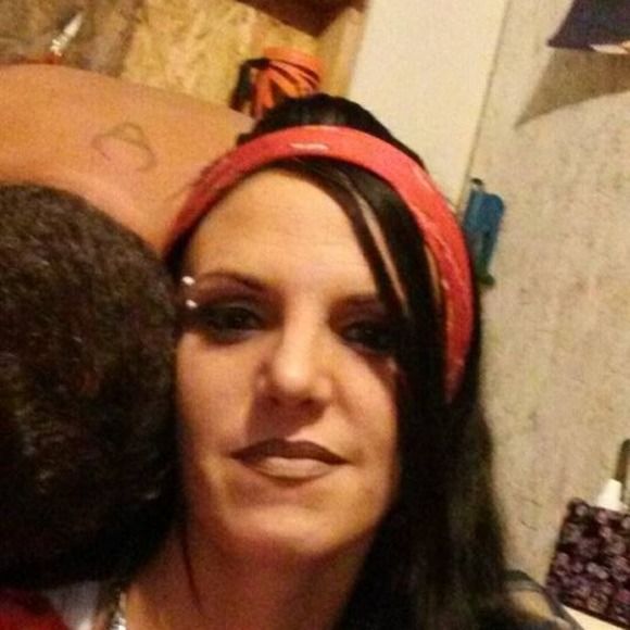 Patricia Putthoff - Poshmark Profile Picture of Patricia Putthoff (@pputthoff) on Poshmark