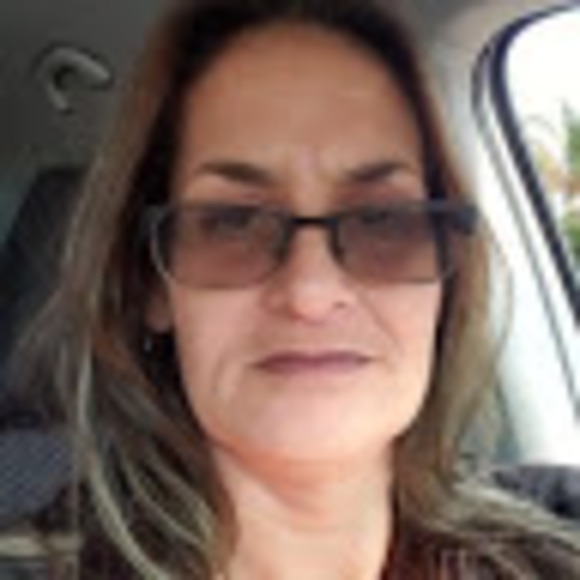 Profile Picture of Joey theresa Borges (@rouborges75) on Poshmark