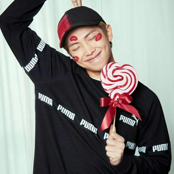 Profile Picture of Isabel Cortez (@isabelcortez) on Poshmark