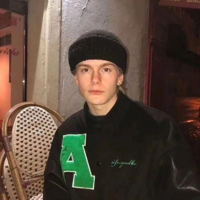 Profile Picture of Carl Richards (@ncwemtiikf) on Tiktok