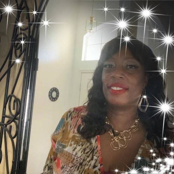 Profile Picture of Calisha Keitt (@keitt373) on Poshmark