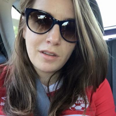 Profile Picture of Courtney (@CourtneySaunby) on Twitter