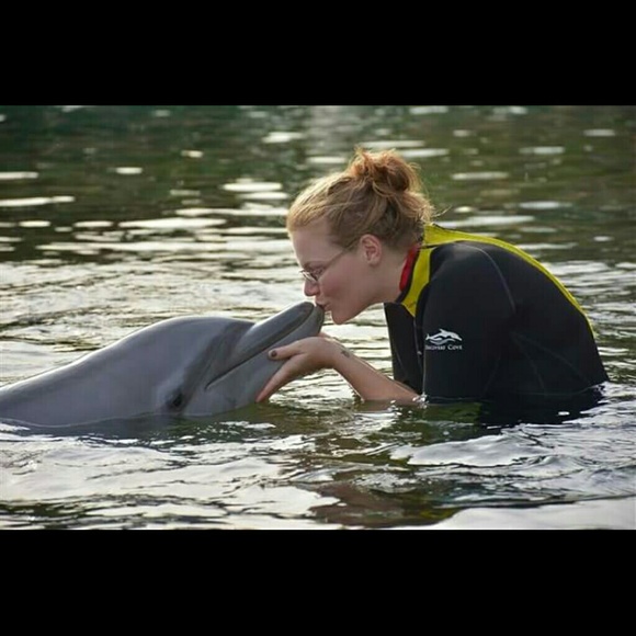 Profile Picture of Kellie Uhlhorn (@kuhlhorn) on Poshmark