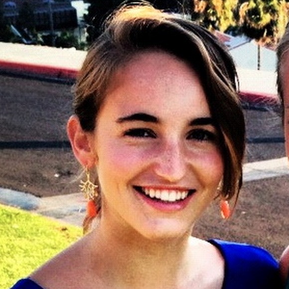 Profile Picture of Katie Meringolo (@khm30x11) on Poshmark