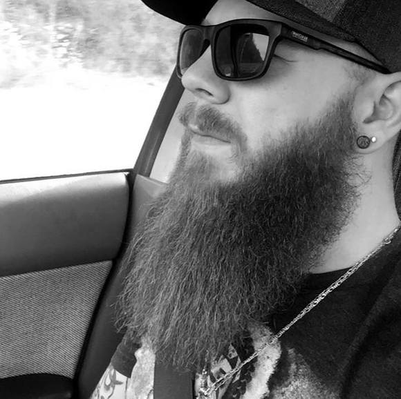Profile Picture of Devin Davis (@devydev87) on Poshmark