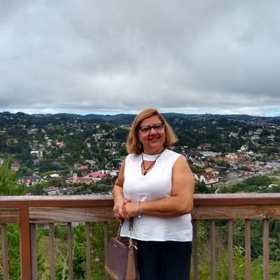 Profile Picture of Lúcia Helena Táparo Tolentino (@TaparoLucia) on Twitter