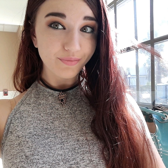 Profile Picture of Kayla Gaito (@kaygaito11) on Poshmark