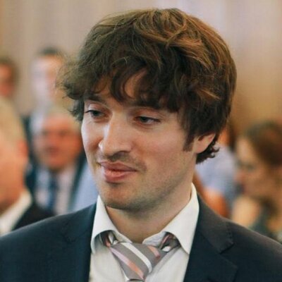 Profile Picture of Ben Edwards (@FlatSmudge) on Twitter