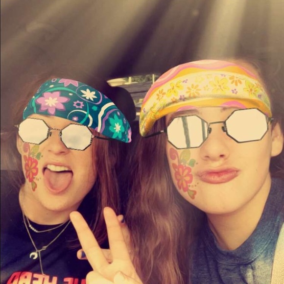 Grace Foxman - Poshmark Profile Picture of Grace Foxman (@gfoxmam) on Poshmark