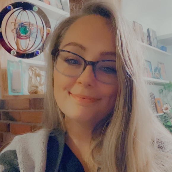 Profile Picture of Heather Tacey (@htacey2) on Poshmark