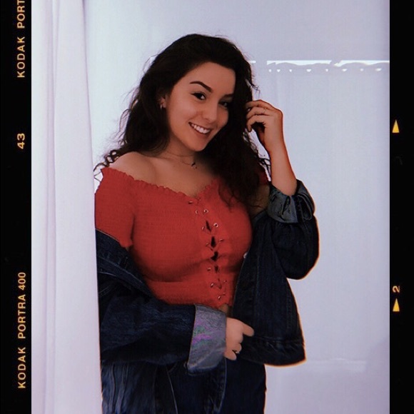 Profile Picture of Brianna Visconti (@briannavisconti) on Poshmark