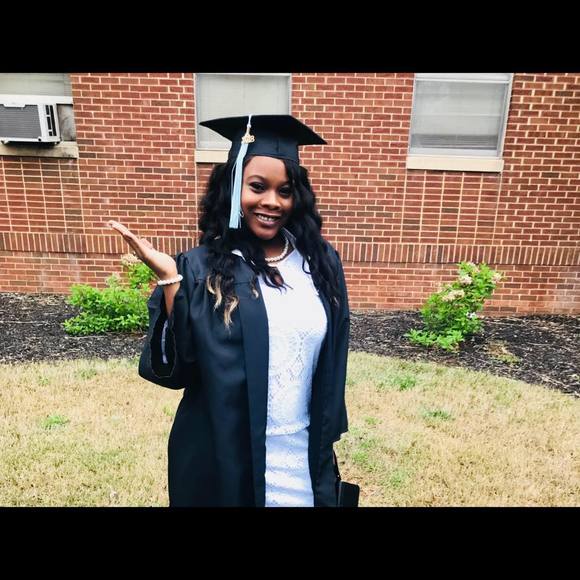 Profile Picture of Samaiyah Pilot (@samaiyahp) on Poshmark