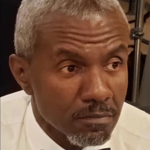 Profile Picture of Jonathan Harris (@sterandspen) on Poshmark