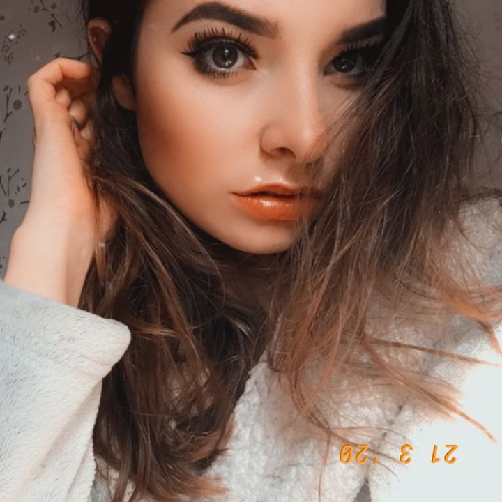 Lucy Barton - Tiktok Profile Picture of Lucy Barton (@lucyynic0la) on Tiktok