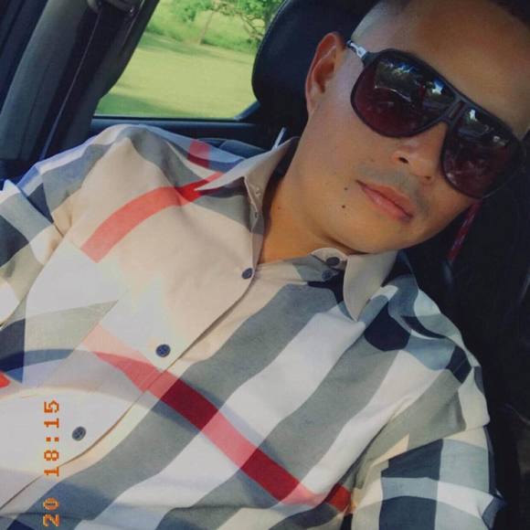 Profile Picture of Humberto Ramirez (@humbertorami893) on Poshmark