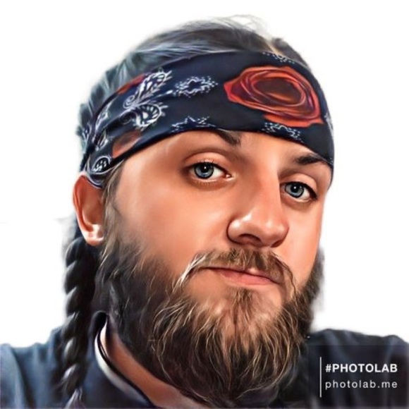 Profile Picture of Patrick Crowley (@hippiescrubs93) on Poshmark