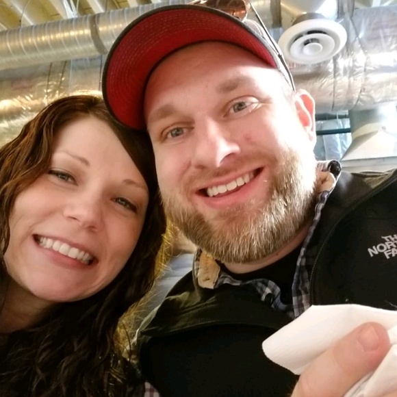 Profile Picture of Allison Mortimer (@allisonmortimer) on Poshmark