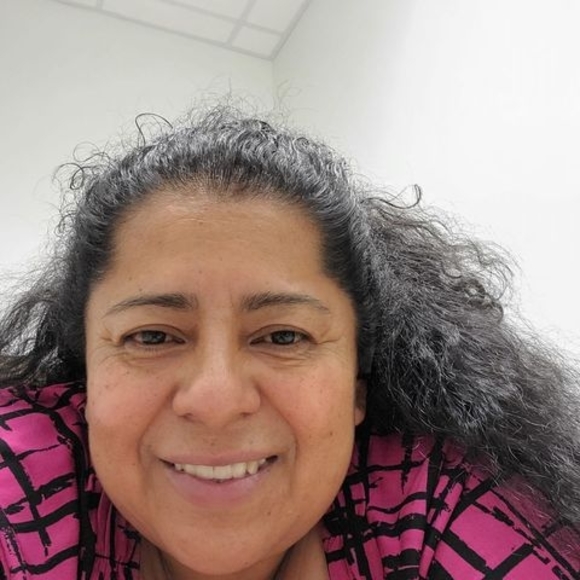 Profile Picture of Miriam De paz (@depaz_miriam) on Poshmark