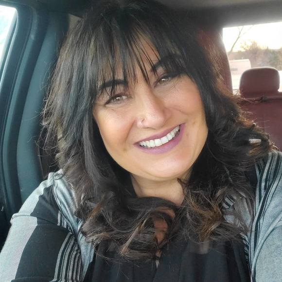 Profile Picture of Amber Herigon (@aherigon) on Poshmark