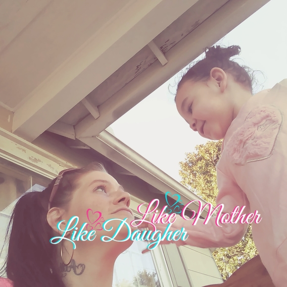 Profile Picture of Mallory Payne (@mallorypayne87) on Poshmark