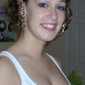 Profile Picture of Cari Maguire (@cari415) on Myspace