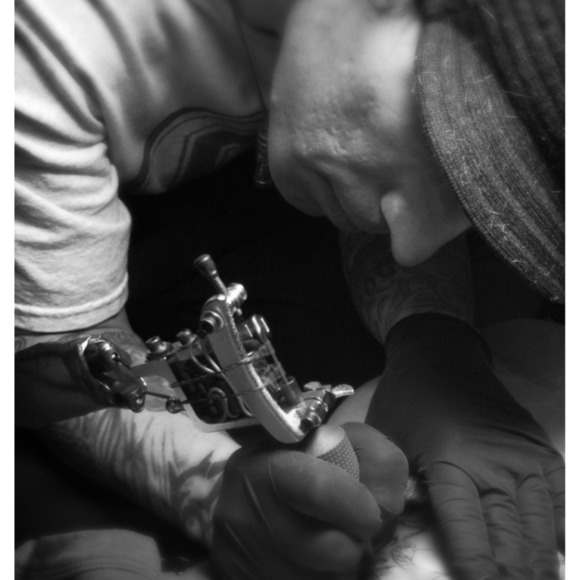 Profile Picture of Chris Jolliff (@crispyj420) on Poshmark