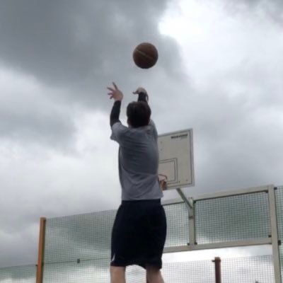 Profile Picture of Jeremy Wambsgans-Roy (@JeremyArblaster) on Twitter