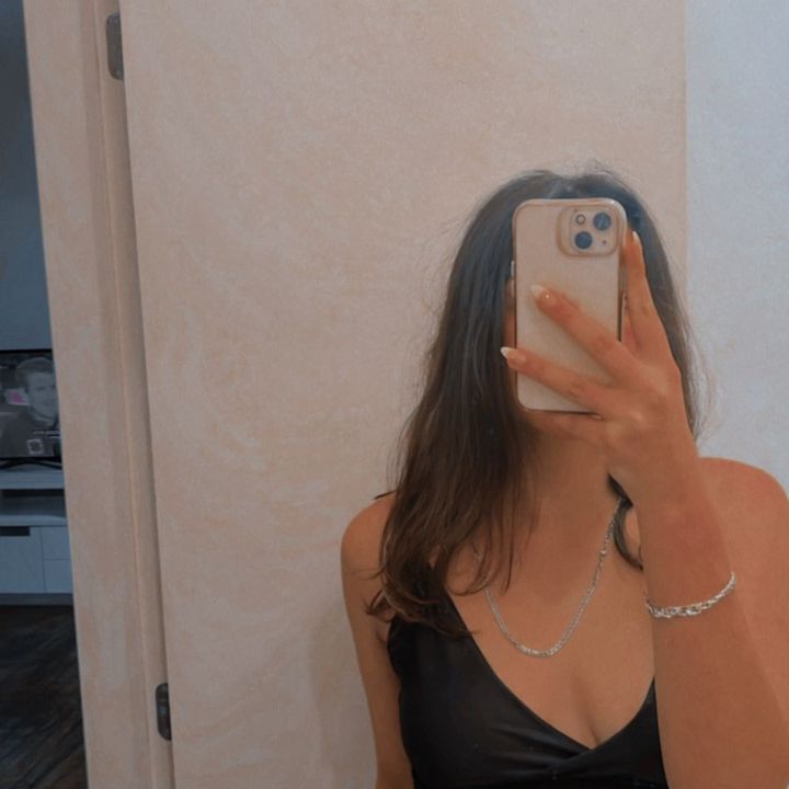 Profile Picture of cleofaria87 (@cleofaria14) on Tiktok