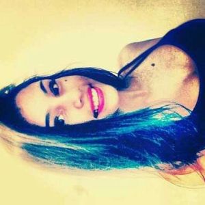 Profile Picture of Larissa Linhares Arruda (@larissala) on Myspace