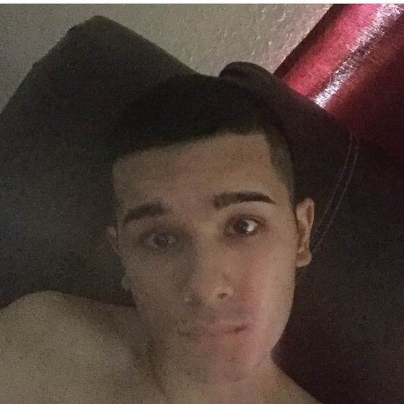 Profile Picture of Jason Mendoza (@jmen978) on Poshmark