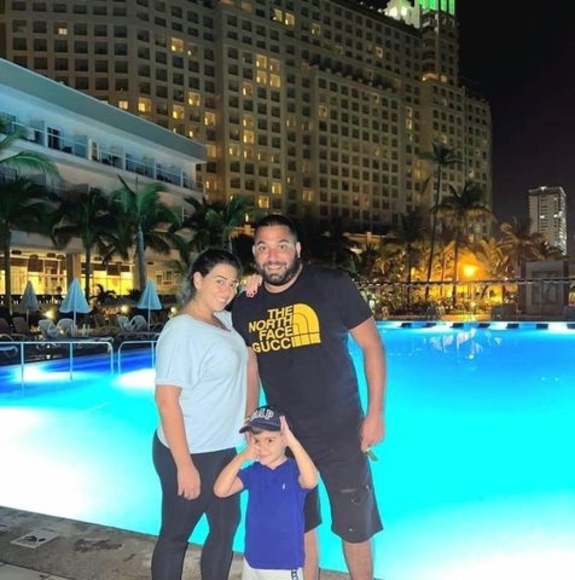 Jad Kfoury - Poshmark Profile Picture of Jad Kfoury (@muscles3_21) on Poshmark