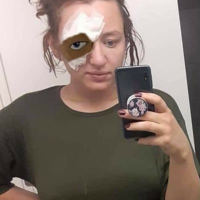 Profile Picture of Mollie Wolfe (@MollieW68765745) on Twitter