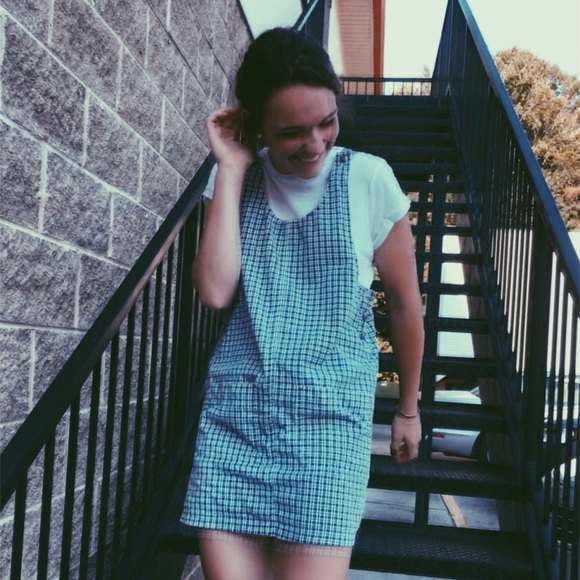 Profile Picture of Mary Labuhn (@themlab) on Poshmark