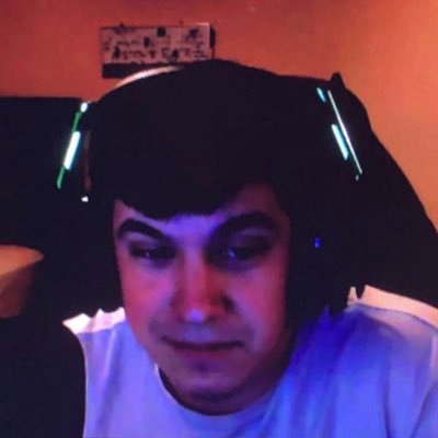 Profile Picture of Michael Lopez (@MichaelLopes322) on Twitter