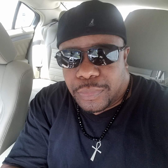 Profile Picture of Omar Mcintosh (@tariqmac) on Poshmark