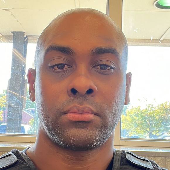 Profile Picture of Samuel Macer (@samuelmacer777) on Poshmark