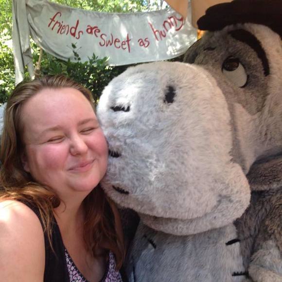 Profile Picture of Danielle Kobelin (@madeforstage) on Poshmark