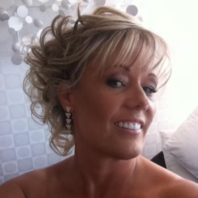 Profile Picture of Connie Benoit (@Benoit2Connie) on Twitter