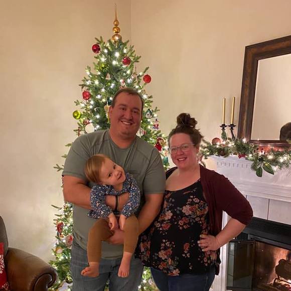 Profile Picture of Stephanie Colegrove (@heartsthearts) on Poshmark