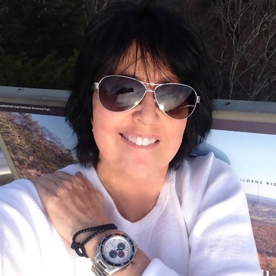 Profile Picture of Renee (@r_shiflet) on Twitter