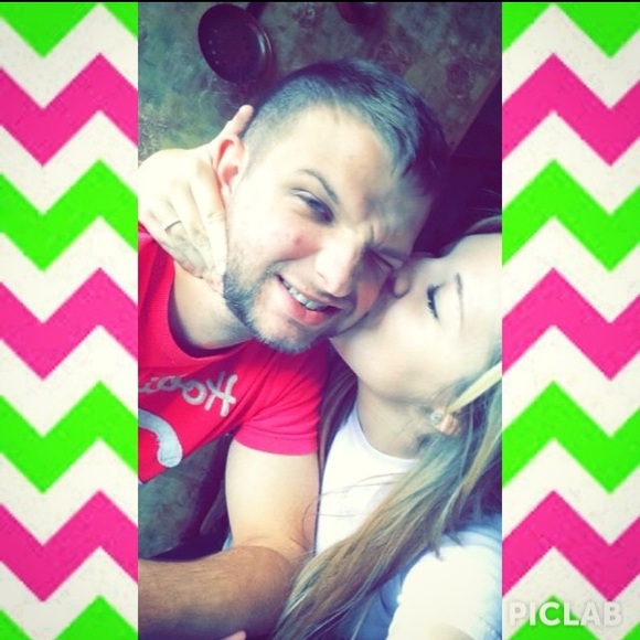 Profile Picture of Kimberly Driver (@kimberly_21) on Poshmark