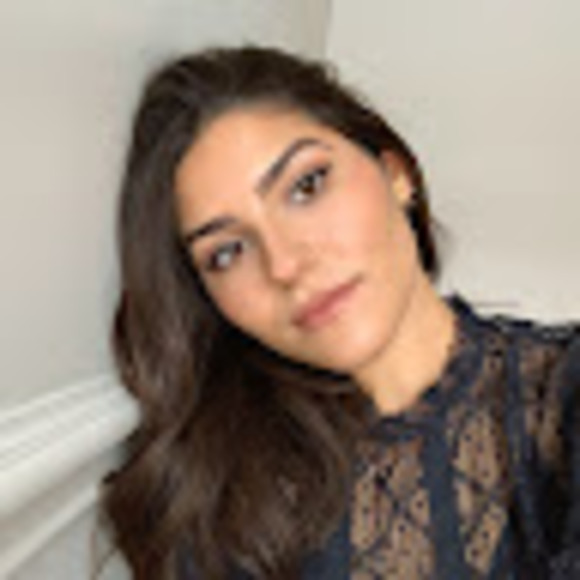 Profile Picture of Amanda Botros (@amandabotros24) on Poshmark