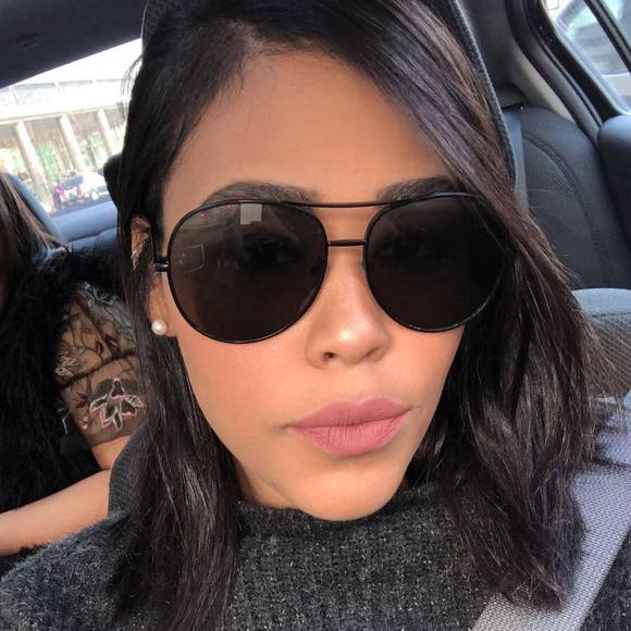 Profile Picture of Daniela Alburquerque (@danialbur) on Poshmark