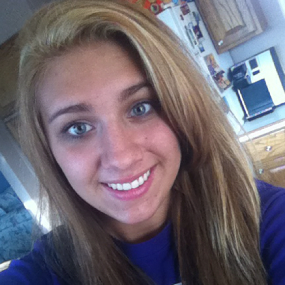 Profile Picture of Kayla Werthmann (@kwerthmann) on Poshmark