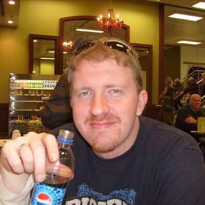 Profile Picture of Joseph McMurray (@Jacen_Dinzel) on Twitter