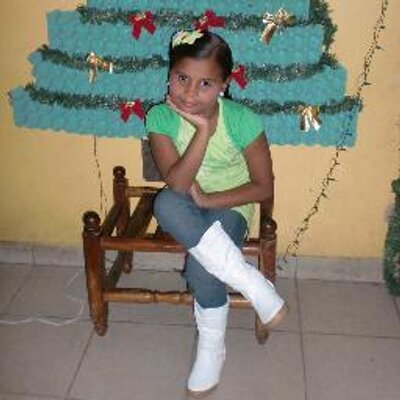 Profile Picture of Cely Reyes (@reyes_cely) on Twitter